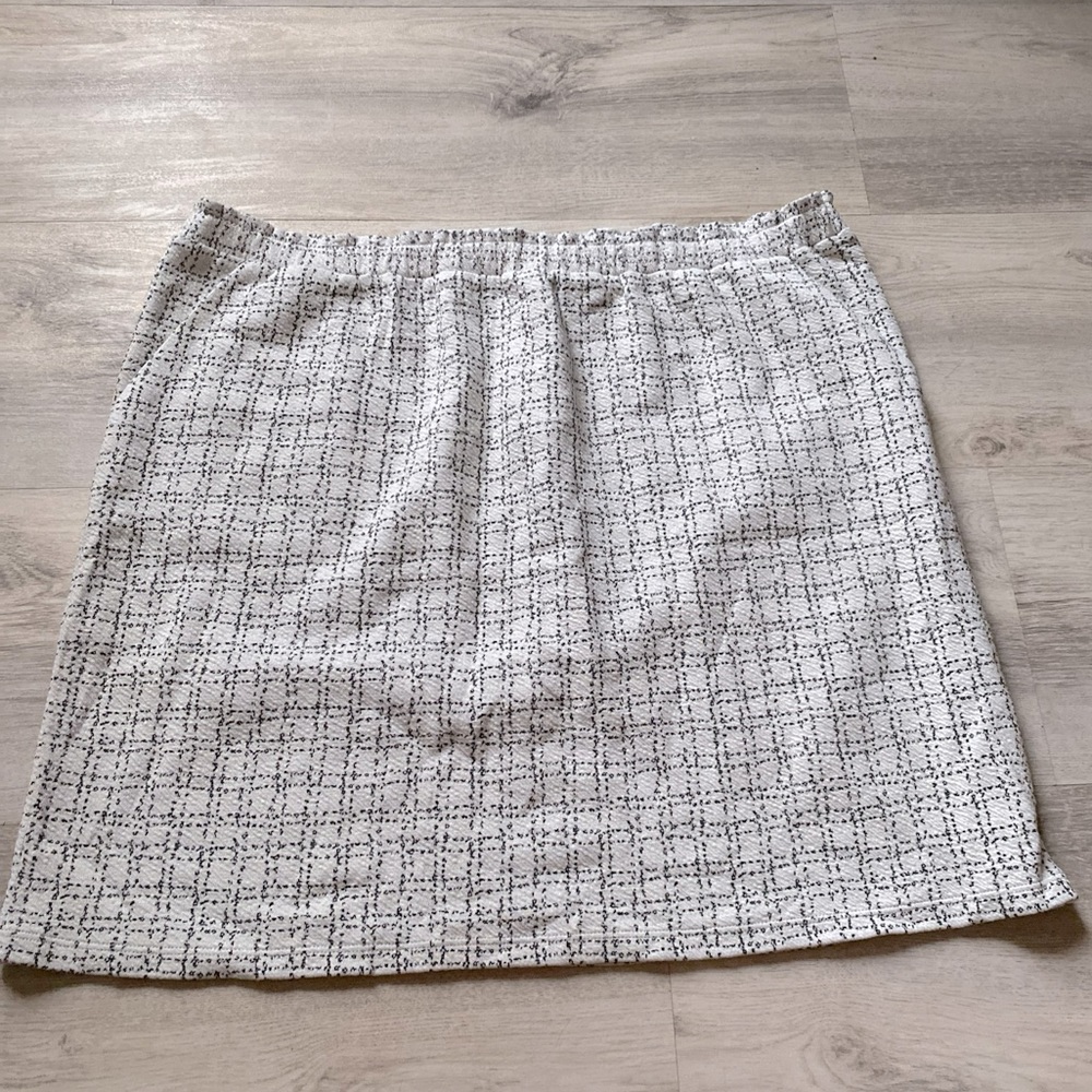 Loft White And Black Print Knee Length Skirt Women’s Size XL NWT